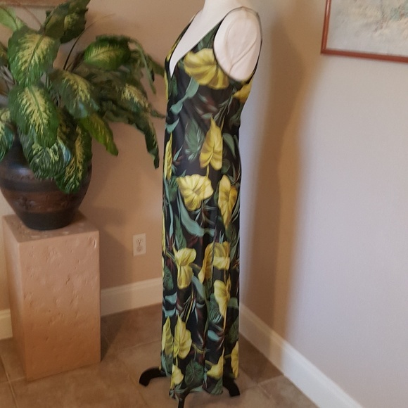 🌸VICTORIA'S SECRET COVERUP. - Picture 3 of 7